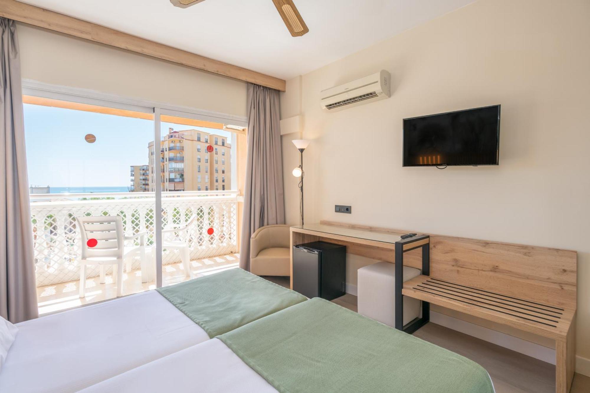 Hotel Parasol By Dorobe Torremolinos Exterior foto