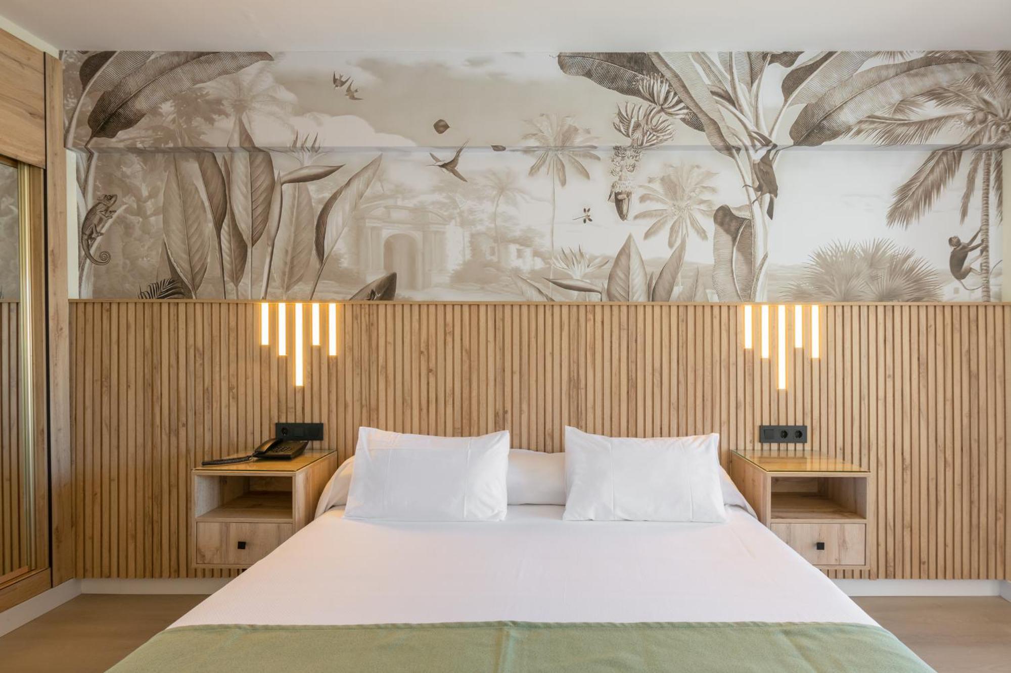 Hotel Parasol By Dorobe Torremolinos Exterior foto