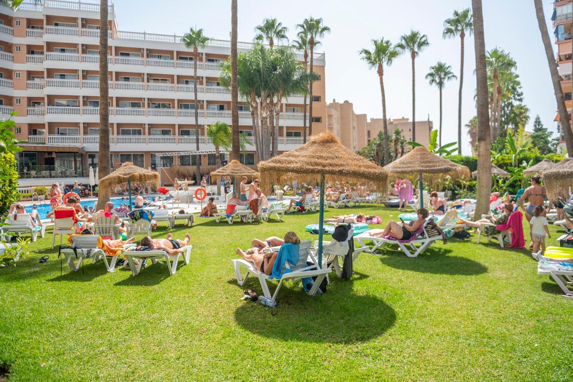 Hotel Parasol By Dorobe Torremolinos Exterior foto